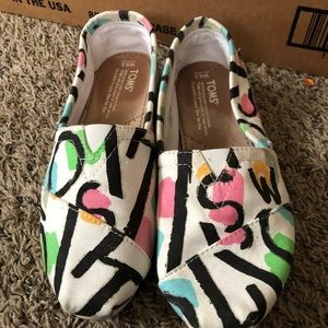 Toms